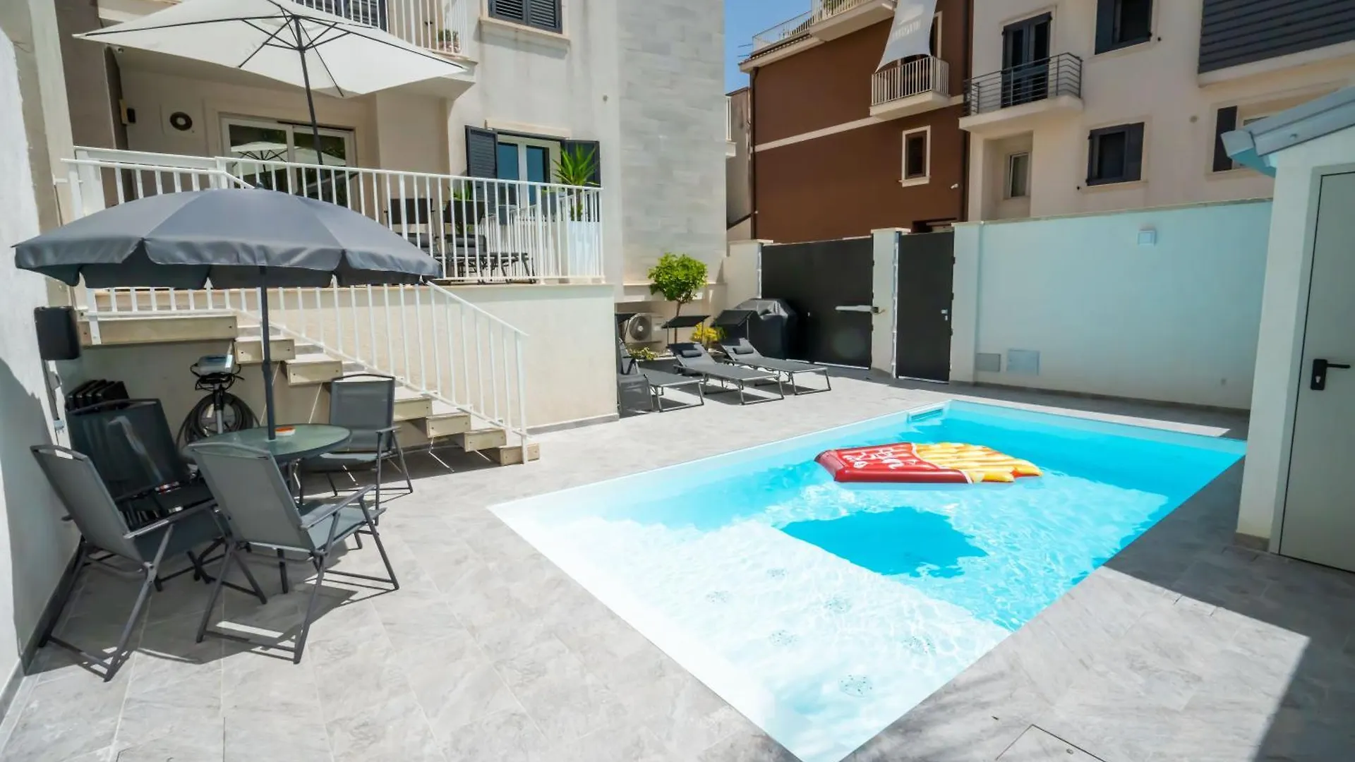 Scirocco Holiday House Limone Rosolini 0*,